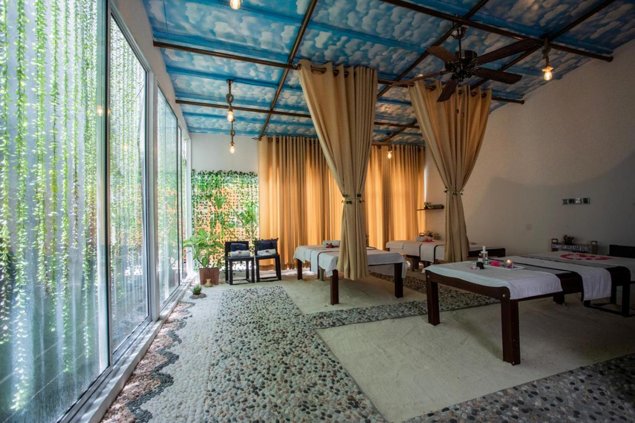 Velana Beach Hotel Maldives Maafushi Exterior photo